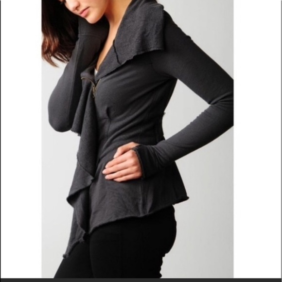 We the Free Free People “Ebb & Flow” black ruffle Zip up thumb holes jacket XS - Picture 3 of 12